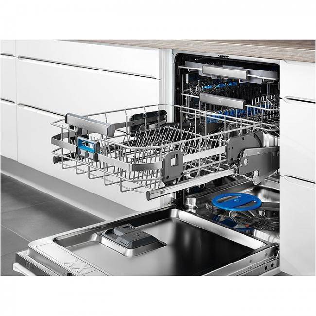 Встраиваемая посудомоечная машина Electrolux ESL97845RA