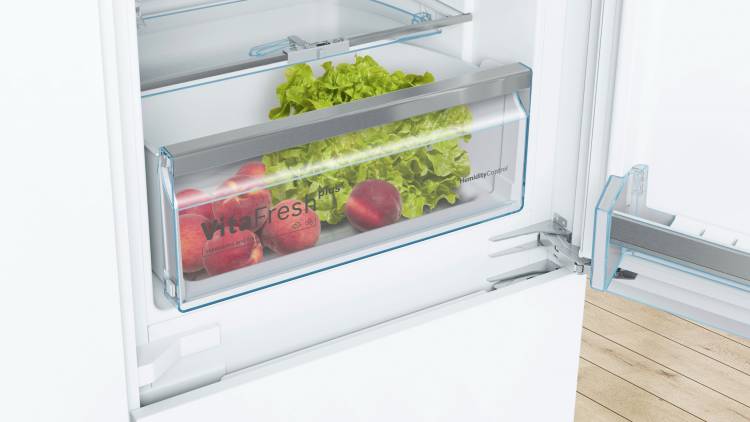 Встраиваемый холодильник Bosch KIS 86AF 20R