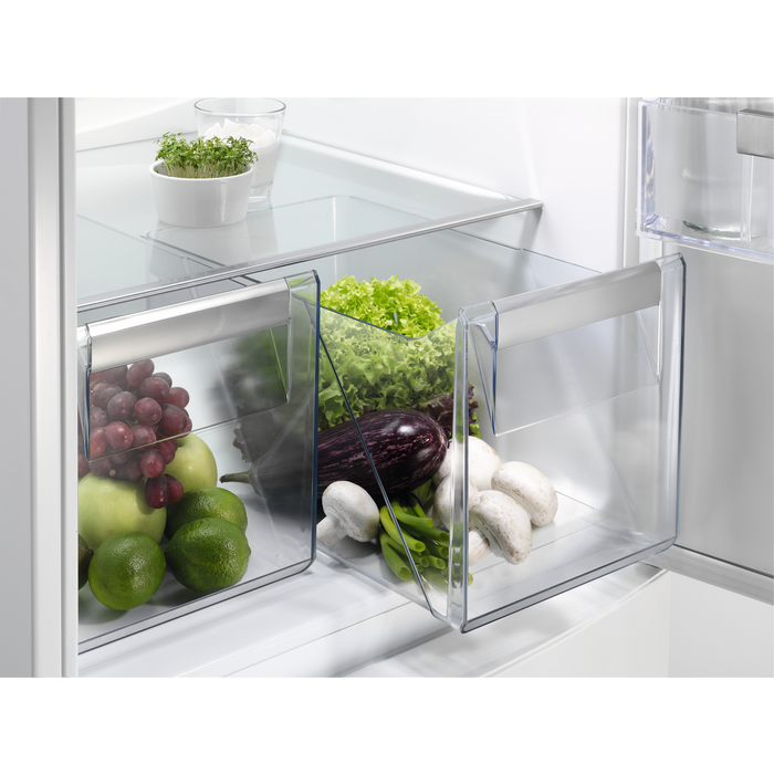 Встраиваемый холодильник Electrolux RNT 3FF 18S